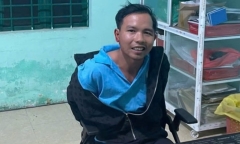 Bắt nghịch tử chém bố tử vong, đánh mẹ bị thương nặng