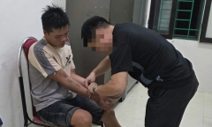 Vụ bôi ớt ngâm dấm vào mắt nạn nhân, cướp hơn 50 triệu đồng: Nghi phạm khai gì?