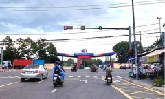 Từ 2025, xe máy đi thẳng trên làn rẽ trái bị phạt bao nhiêu tiền?