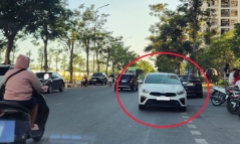 Đỗ ô tô ngược chiều lưu thông của làn đường sẽ bị xử phạt bao nhiêu tiền?