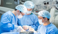 Tin tức đởi sống 10/3: Cô gái 20 tuổi liệt nửa người sau nhiều cơn đau đầu