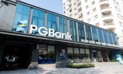 Sau gần 15 năm gắn bó, một Phó Tổng giám đốc của PGBank bất ngờ xin thôi việc
