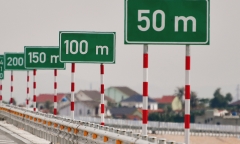Biển căn khoảng cách 0-50-100 m trên cao tốc có tác dụng gì?