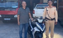 Tin tức thời sự 24h: CSGT giúp người dân tìm được xe sau gần 12 năm bị trộm