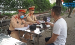 Hà Nội: CSGT ra quân bảo đảm trật tự, an toàn giao thông dịp nghỉ lễ 