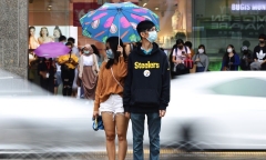 Giám đốc NCID: Singapore không thể chỉ dựa vào vaccine để chống dịch COVID-19