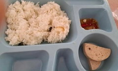 Vụ khay cơm giáo viên mầm non chỉ có 2 miếng chả: Diễn biến bất ngờ