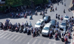 Xe đè vạch liền có bị phạt?