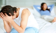 Người đàn ông ngã quỵ khi phát hiện thân thế đứa trẻ anh nuôi dưỡng suốt 15 năm