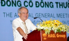 Bầu Đức tham vọng xóa hết nợ nần, đưa Hoàng Anh Gia Lai trở lại