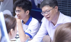 Năm 2025 điểm chuẩn chạm trần, năm 2026 nhiều đại học TP.HCM đồng loạt đổi cách xét tuyển