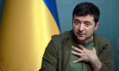 Tổng thống Zelensky lại nhận tin