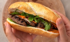 20 công nhân nhập viện sau khi ăn bánh mì, nghi ngộ độc thực phẩm
