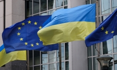 Ukraine phóng hỏa lực quy mô lớn vào lãnh thổ Nga, Tổng thống Zelensky tuyên bố 