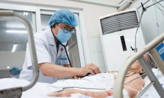 Cụ bà 85 tuổi suýt mất mạng chỉ vì một miếng xoài