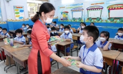 Bộ Nội vụ trả lời việc viên chức thi giáo viên có phải xếp lương từ bậc 1?