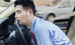 Dừng xe khi say rượu để ngủ có bị xử phạt không?