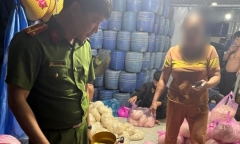 Phát hiện cơ sở sản xuất giá đỗ sử dụng hóa chất ở Quảng Ngãi