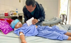 Tin thời sự mới ngày 25/9: Xót xa 45 trẻ ở Lào Cai mồ côi sau bão số 3