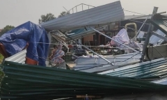 Tin thời sự nóng mới nhất ngày 22/4: Mưa dông khiến 1.800 ngôi nhà hư hỏng, thiệt hại hơn 6,3 tỷ