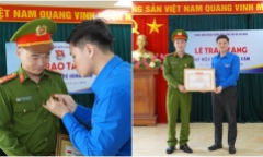 Trao huy hiệu 