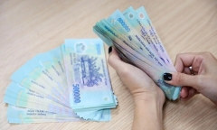 Xin nghỉ hưu trước tuổi, một chủ tịch công đoàn ở Quảng Ninh được nhận 2,4 tỷ đồng