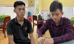 Khởi tố 2 đối tượng cướp giật 34 tờ vé số của người đàn ông mù