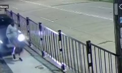 Clip: Khoảnh khắc cô gái 24 tuổi bị xe ô tô tông trúng, hất văng lên không trung