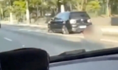 Người phụ nữ bị bạn trai cũ hành hung, dùng ô tô kéo lê hơn 1km