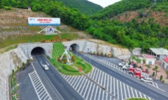 Tổng thống Zelensky bất ngờ thừa nhận một