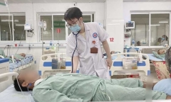 Nhiều người bị mất nước, suy thận do nắng nóng, bác sĩ cảnh báo nguy hiểm
