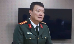 Người phẫu thuật thẩm mỹ khuôn mặt có cần đổi căn cước công dân, hộ chiếu?