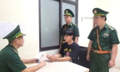Bị tố cáo ăn trái cấm với 