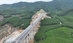 Tư lệnh ngành Xây dựng thúc tiến độ hoàn thiện hầm đường bộ cao tốc Bắc - Nam