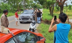 Người phụ nữ tử vong bên đường sau 3 ngày mất tích tại Thái Lan, trên cổ có “vật lạ”
