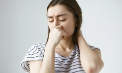 Các dấu hiệu cảnh báo tổn thương thận vào buổi sáng