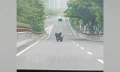 Bí ẩn về chiếc mô tô