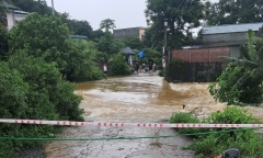 Hà Nội: Đi qua ngầm tràn, người đàn ông bị nước cuốn trôi tử vong
