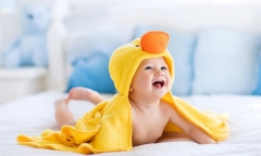 Tin tức đời sống 15/1: Đắp lá điều trị mụn lưng, người phụ nữ bị hoại tử