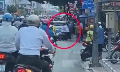 Xác minh clip tài xế xe máy bị 2 người đi ô tô hành hung sau va chạm giao thông ở TP.HCM