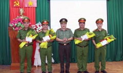 Thưởng nóng các tập thể điều tra, khám phá nhanh vụ án bà bán bún riêu sát hại người giao thịt heo
