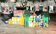 Phát hiện hơn 350 kg thực phẩm không rõ nguồn gốc trên ô tô bán tải