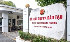 Bộ GD&ĐT nghiêm cấm dùng công quỹ biếu, tặng quà Tết cho lãnh đạo các cấp