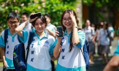 Điểm sàn đại học 2026: Gần 100 trường đã công bố, phân hóa mạnh dao động từ 15-25 điểm