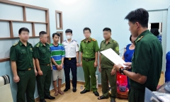 Khám xét khẩn cấp nơi ở của Trần Trung Hiếu, phát hiện 