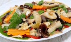 Ăn chay trường có bị yếu 