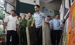 Ông Đoàn Ngọc Hải xử lý bãi giữ xe xuống cấp tại các chung cư cũ