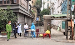 Hà Nội: Phong tỏa 1 ngôi nhà, 2 quán cafe liên quan đến ca dương tính SARS-CoV-2