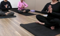 Uốn học viên làm đúng tư thế đến gãy chân, trung tâm Yoga phải đền hơn 670 triệu đồng