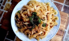 Phở xào cực ngon, cực nhanh cho sáng đầu tuần bận rộn